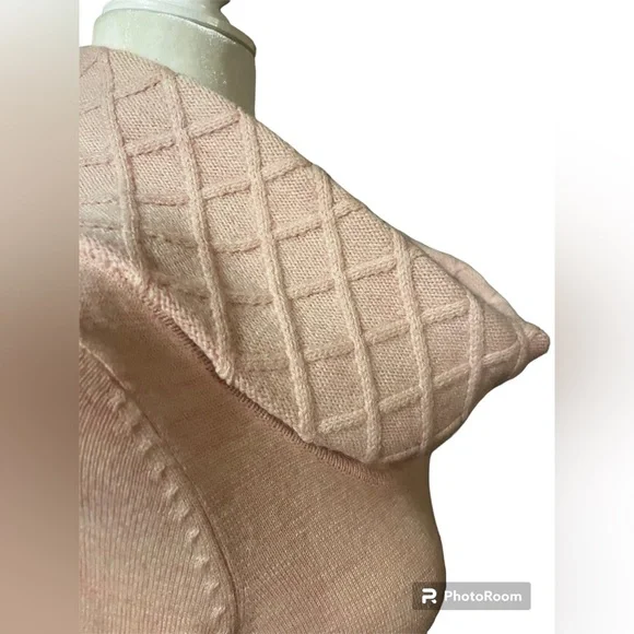 Susan Bristol 100% Merino Wool Light Pink Cowl Neck Sweater Size Medium - Picture 7 of 14